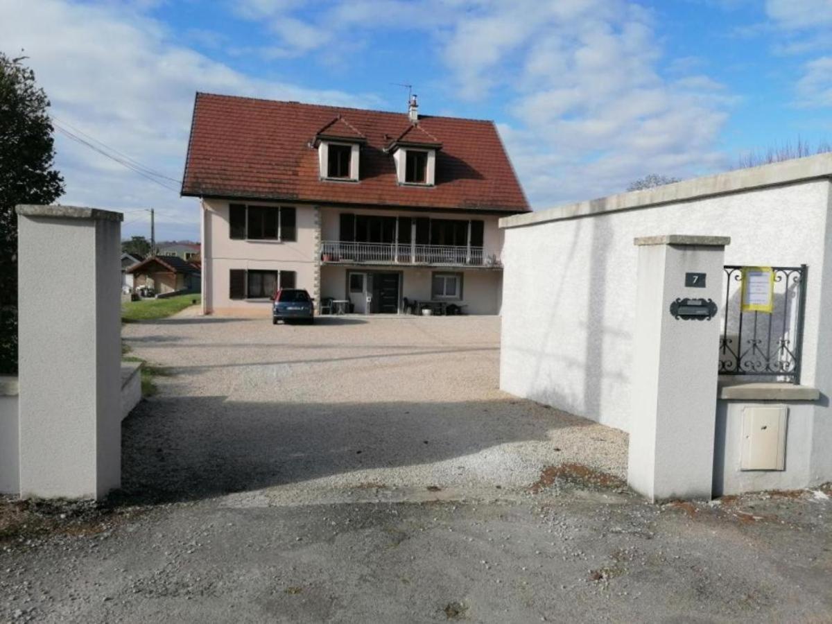 Chambre Et Table D'Hotes La Meule Poligny  Esterno foto